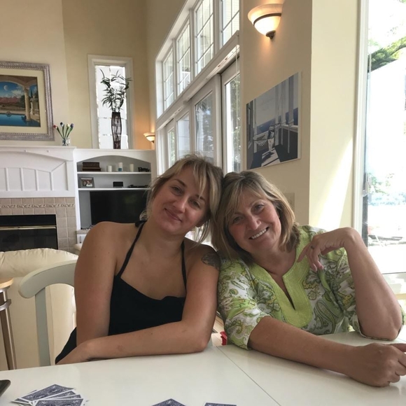 Meet your Posher, Shelly - Picture 1 of 1